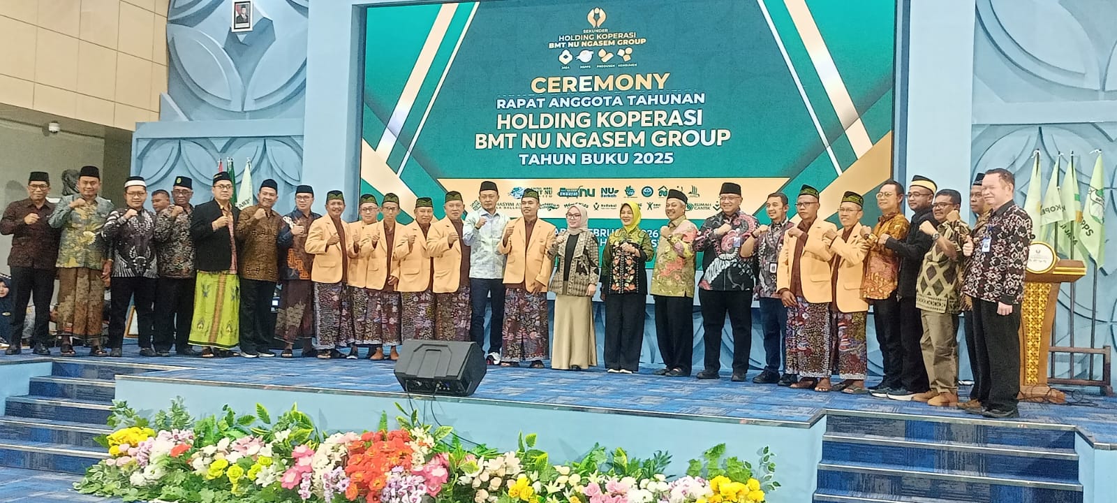 General Manager KSPPS BMT Mandiri Sejahtera Jawa Timur (Bp.H.M.Ayubi Chozin) dalam acara Rapat Anggota Tahunan (RAT) BMT NU NGASEM Tahun Buku 2025 di Gedung Pusat Penggerak Ekonomi BMT NU Ngasem Group Bojonegoro 