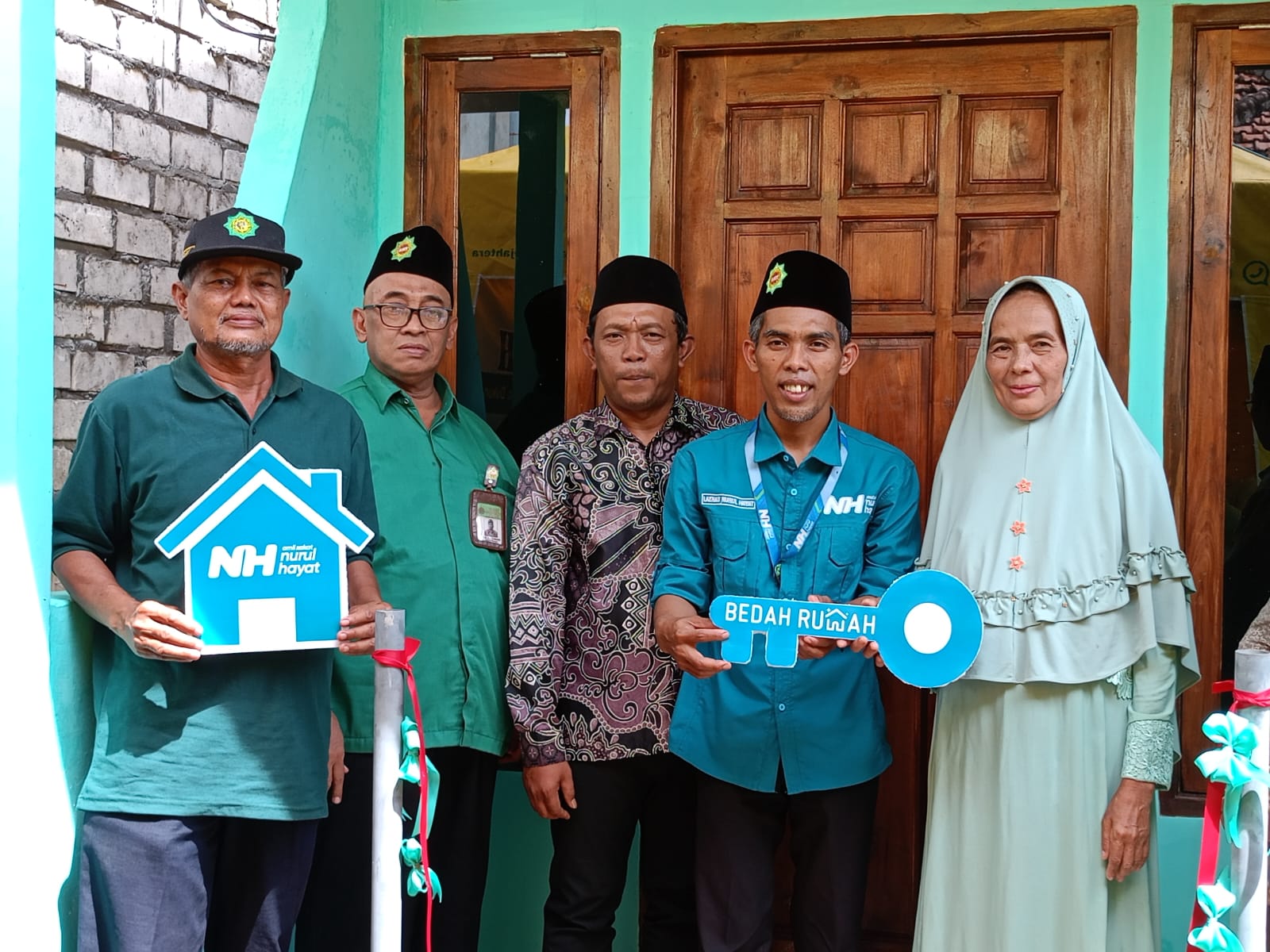 Bedah rumah pra sejahtera oleh BMT Mandiri Sejahtera